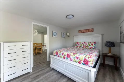 604 Avenida De Mayo Sarasota FL 34242