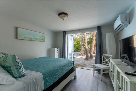 604 Avenida De Mayo Sarasota FL 34242