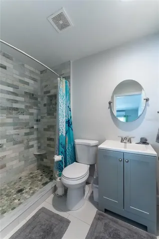604 Avenida De Mayo Sarasota FL 34242