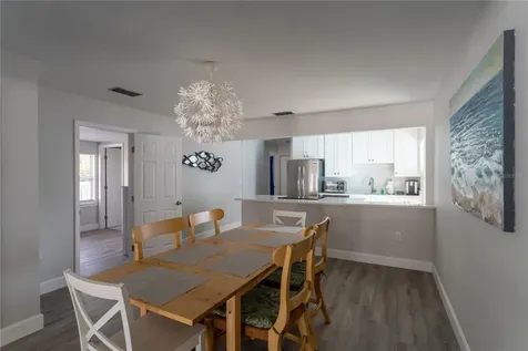 604 Avenida De Mayo Sarasota FL 34242