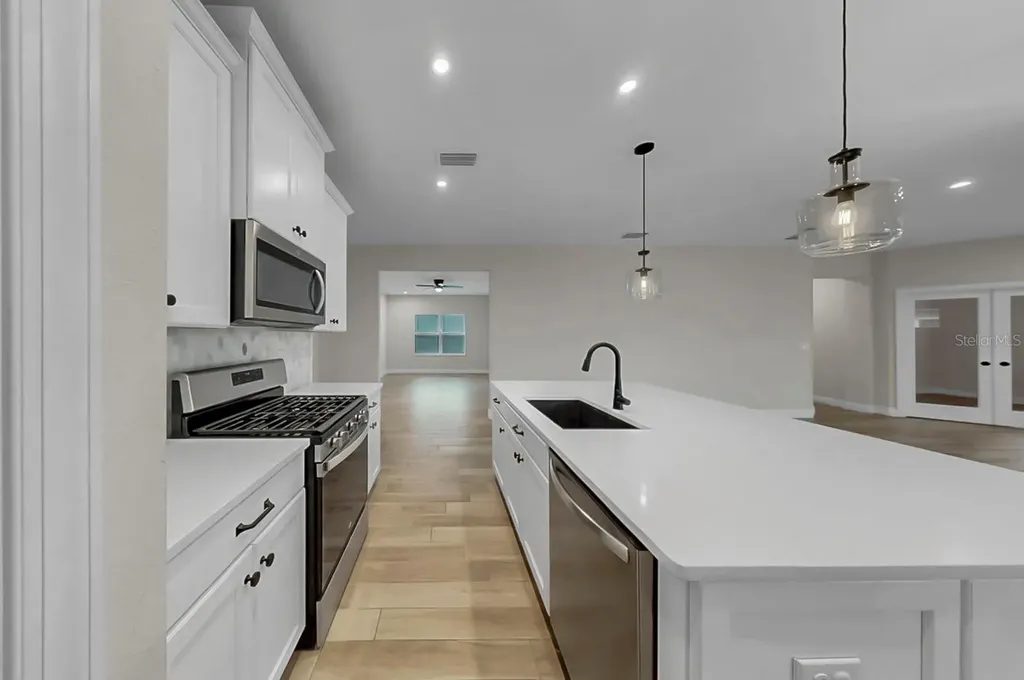 5524 Del Coronado Drive Apollo Beach FL 33572