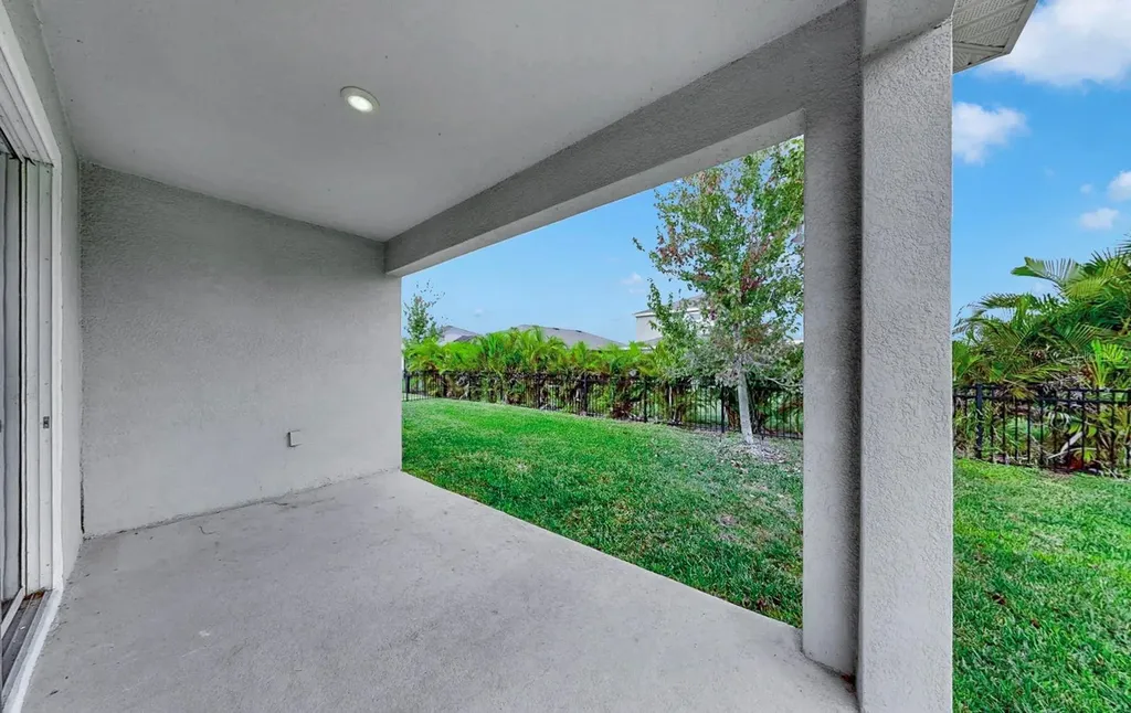 5524 Del Coronado Drive Apollo Beach FL 33572