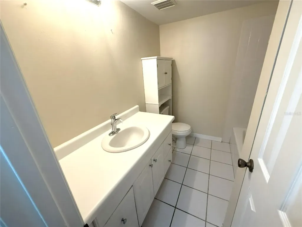 2302 S Manhattan Avenue Tampa FL 33629