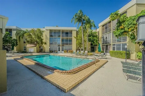2302 S Manhattan Avenue Tampa FL 33629