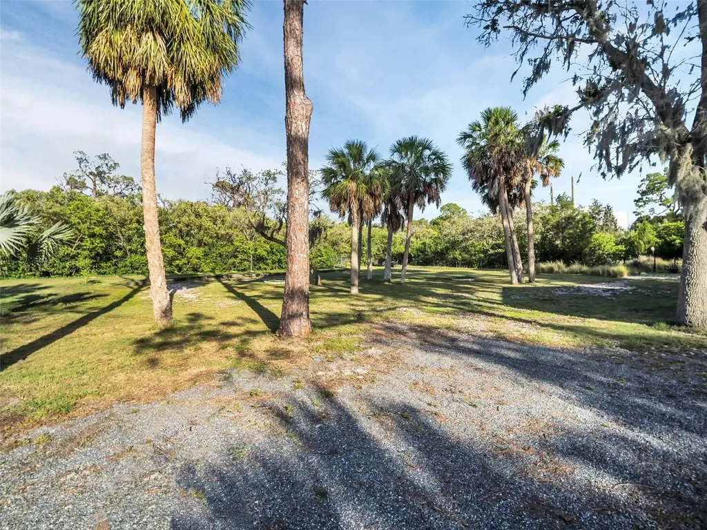 4915 South Road New Port Richey FL 34652