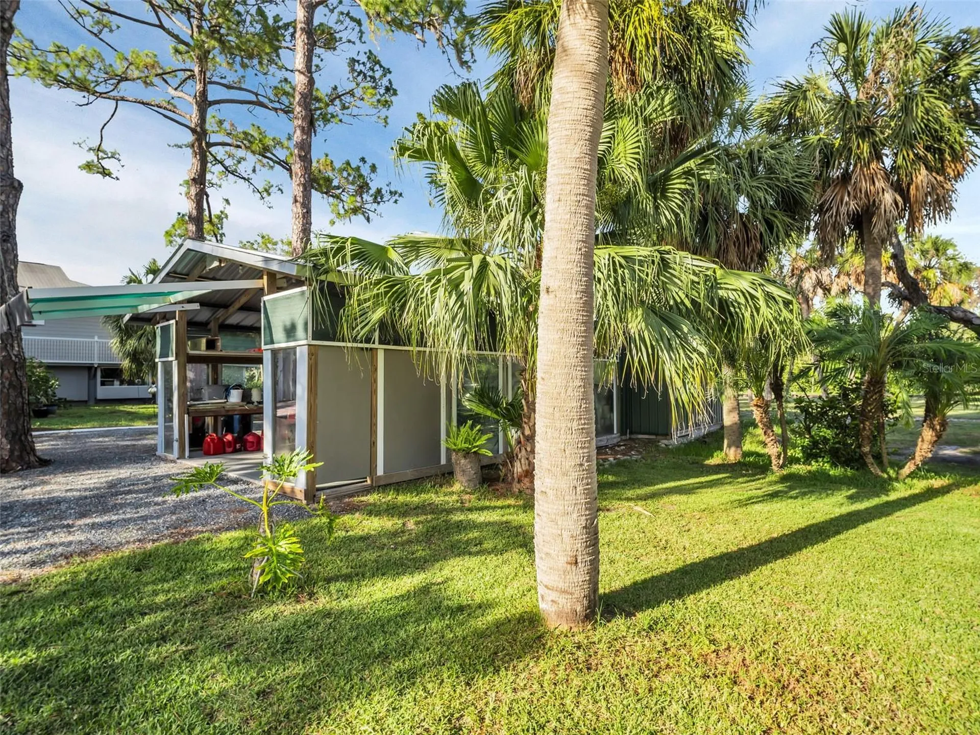 4915 South Road New Port Richey FL 34652