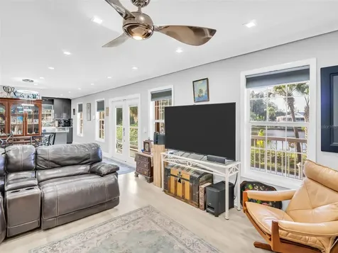 4915 South Road New Port Richey FL 34652
