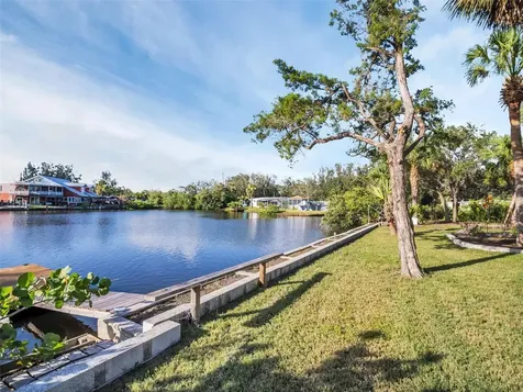 4915 South Road New Port Richey FL 34652