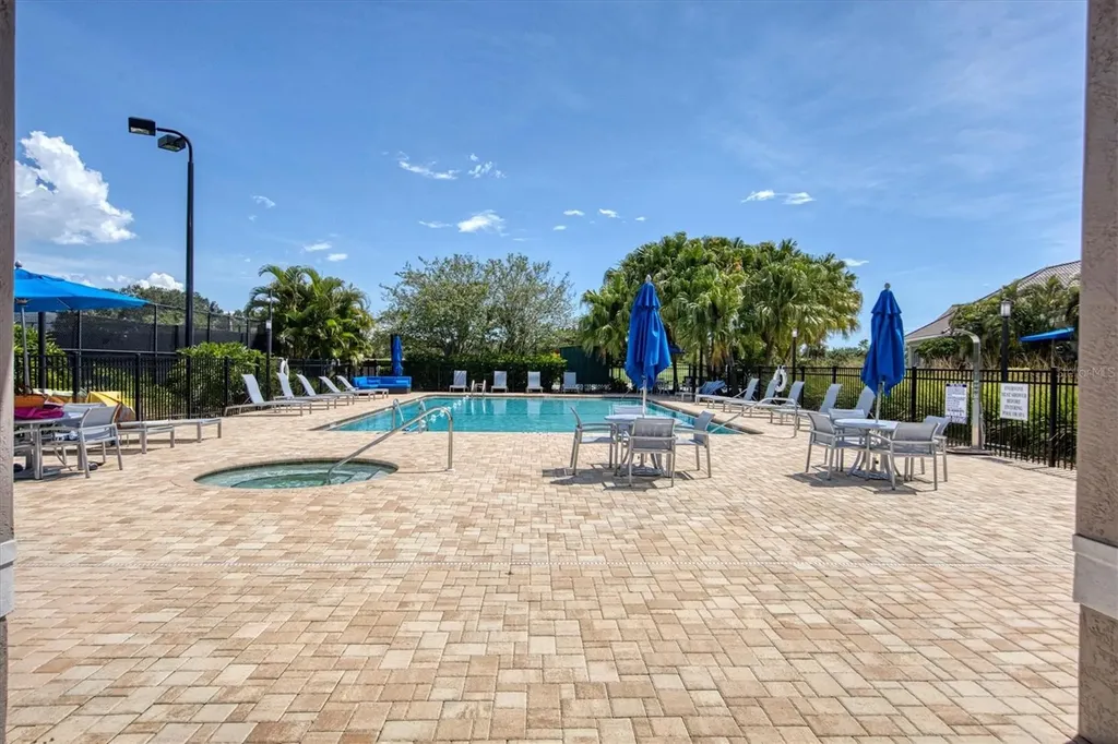 8945 Olde Hickory Avenue Sarasota FL 34238