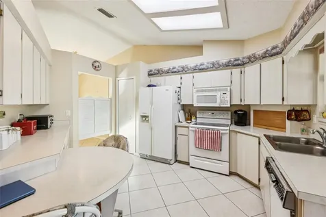 26209 Newcombe Circle Leesburg FL 34748