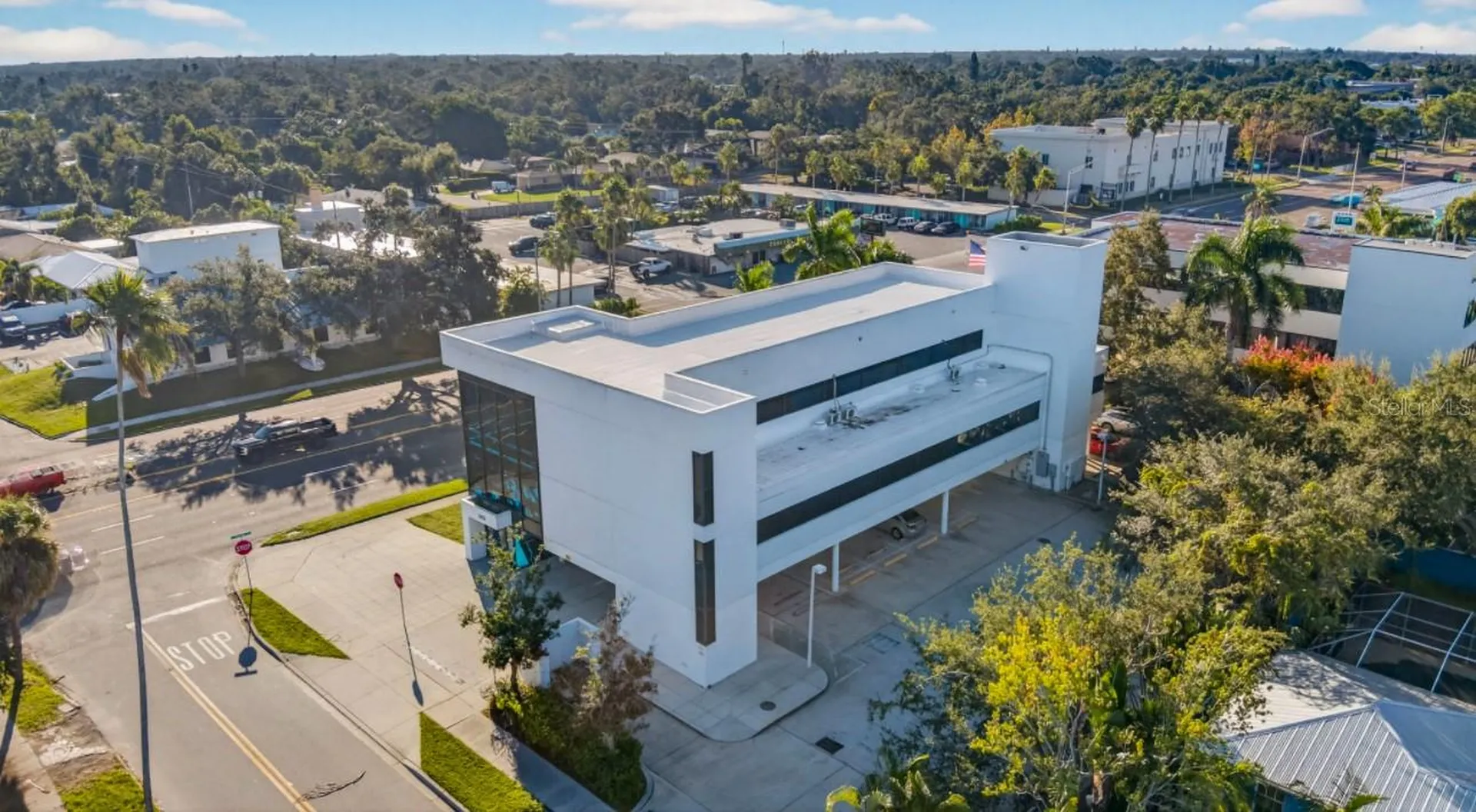 2426 S Tamiami Trail Sarasota FL 34239