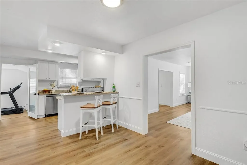 911 W Candlewood Avenue Tampa FL 33603