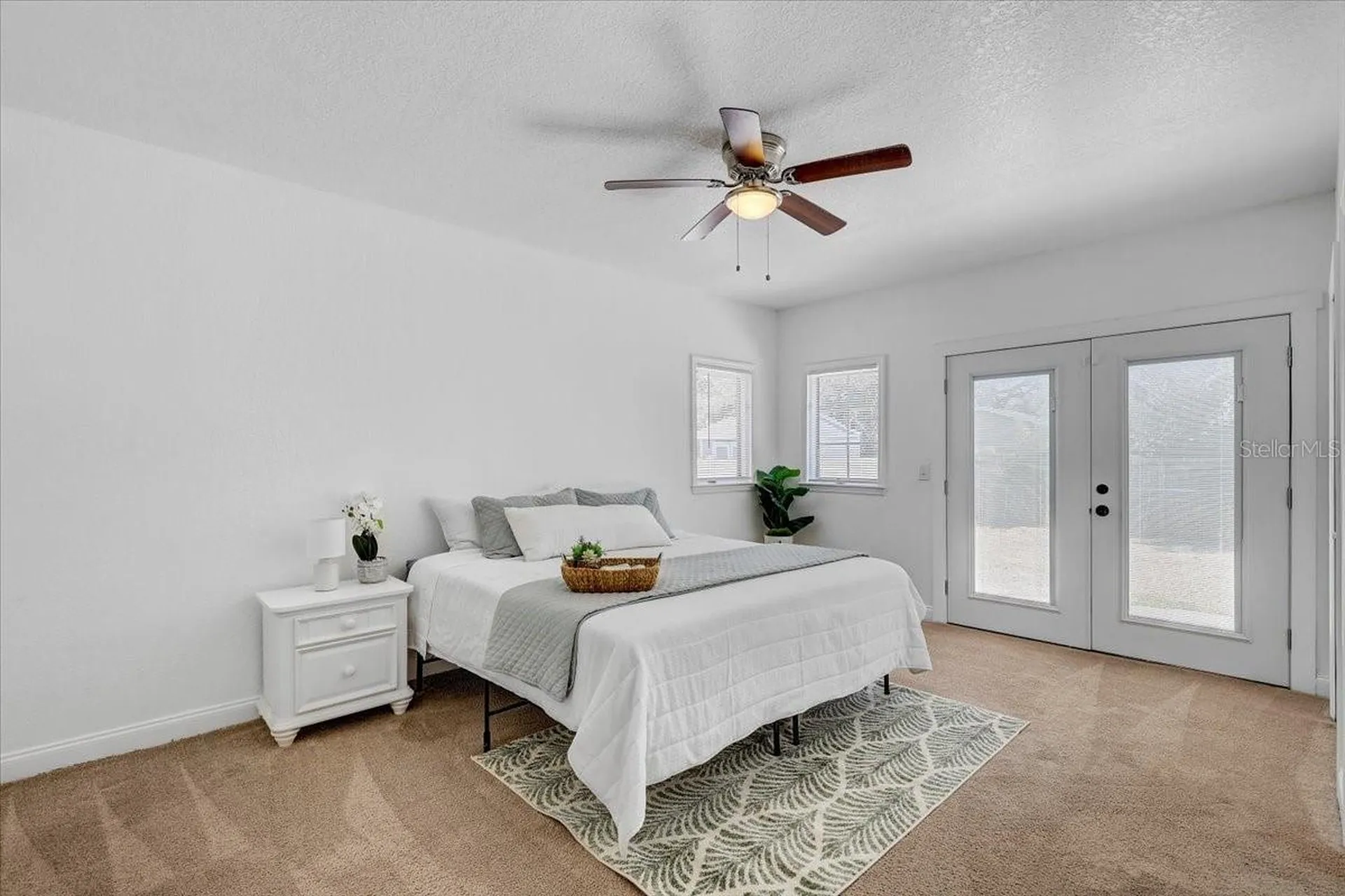 911 W Candlewood Avenue Tampa FL 33603