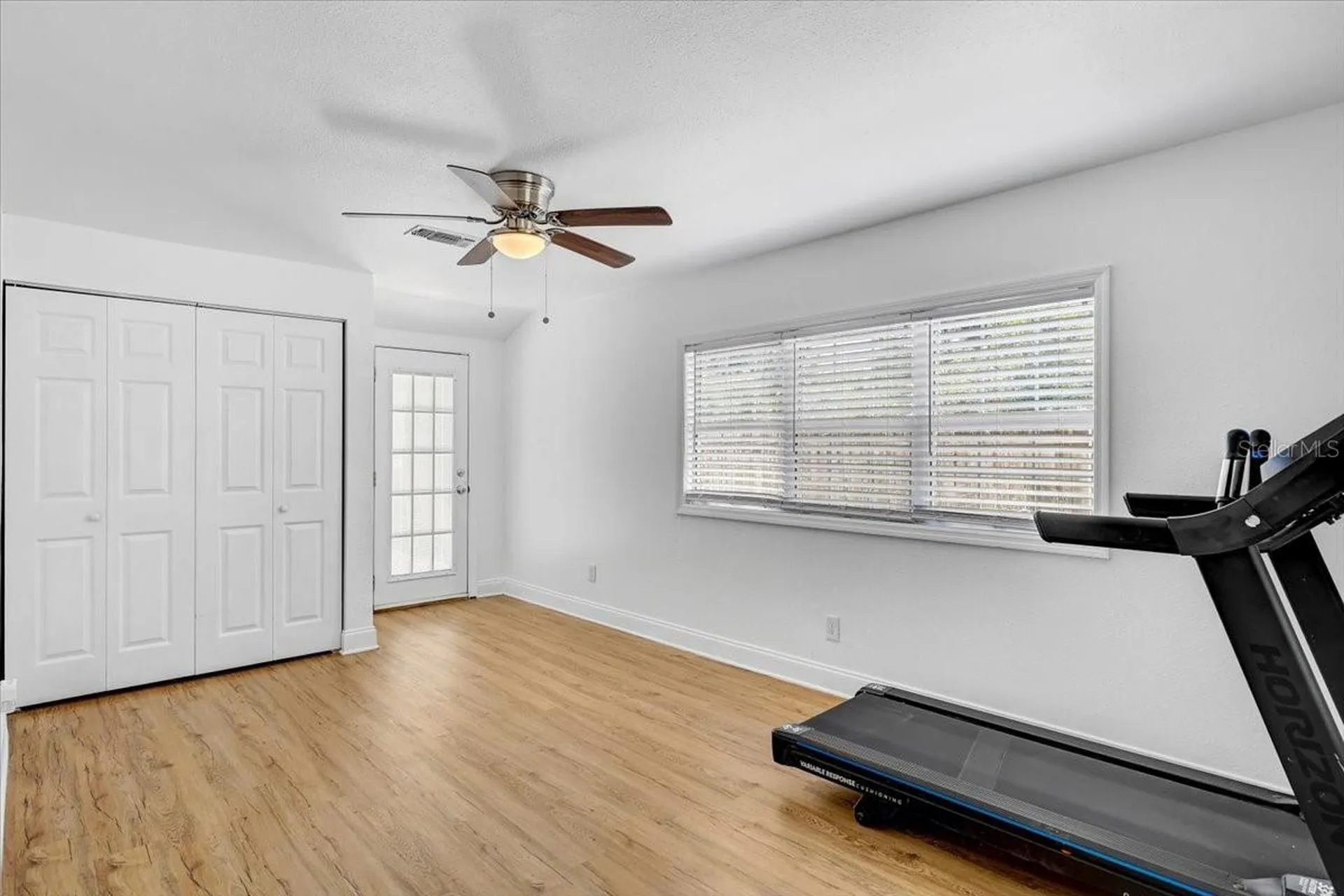 911 W Candlewood Avenue Tampa FL 33603