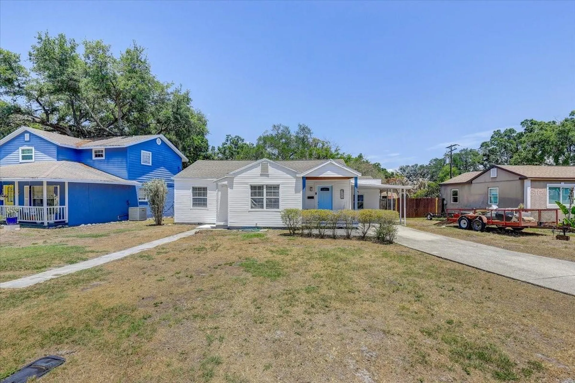 911 W Candlewood Avenue Tampa FL 33603