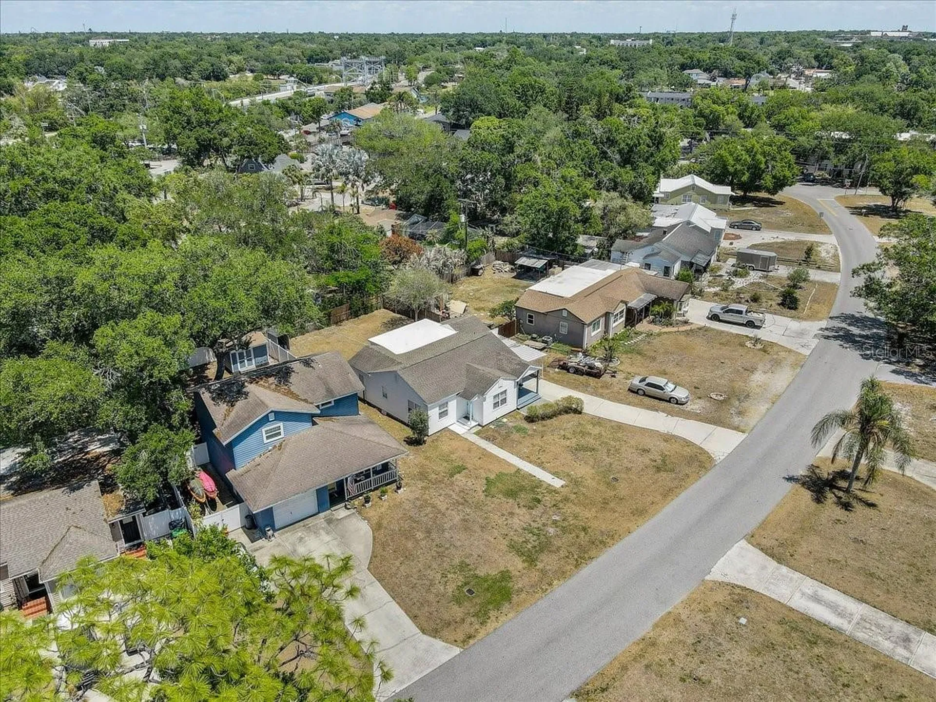 911 W Candlewood Avenue Tampa FL 33603