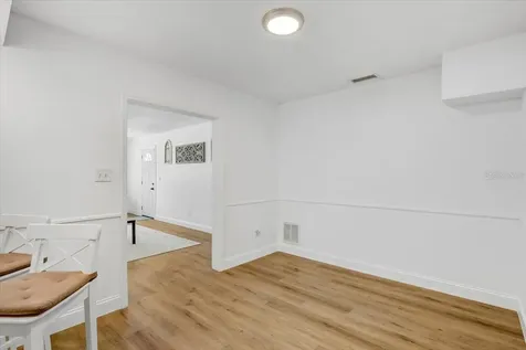 911 W Candlewood Avenue Tampa FL 33603