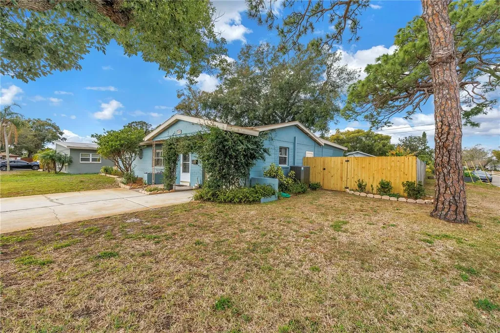 3990 59th Way N St Petersburg FL 33709