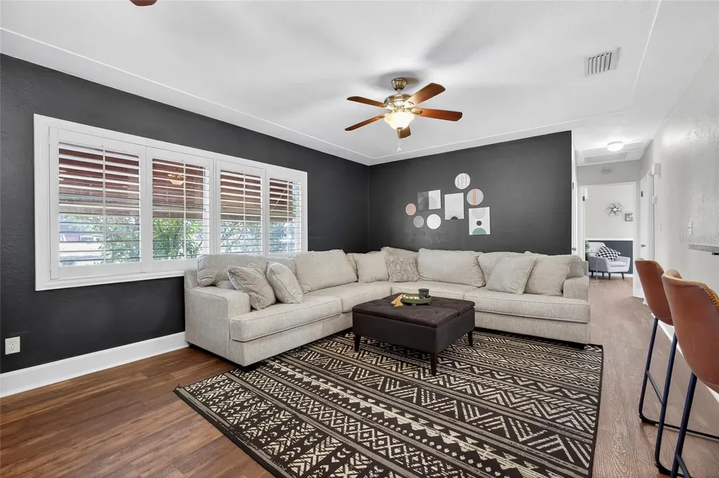 3990 59th Way N St Petersburg FL 33709