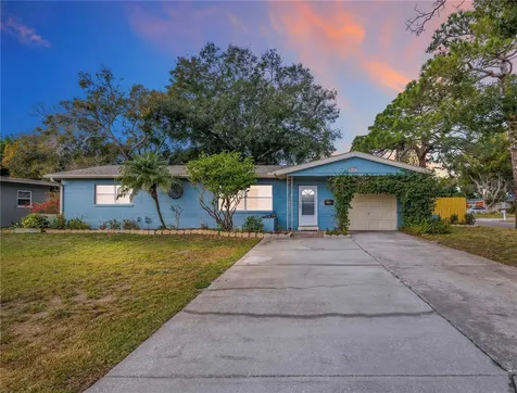 3990 59TH Way N St Petersburg FL 33709