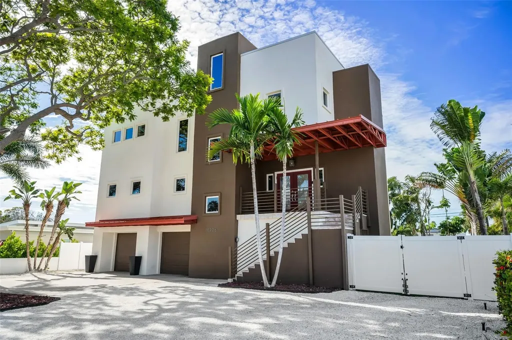 10206 4th Street E Treasure Island FL 33706