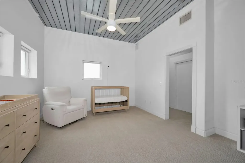 10206 4th Street E Treasure Island FL 33706