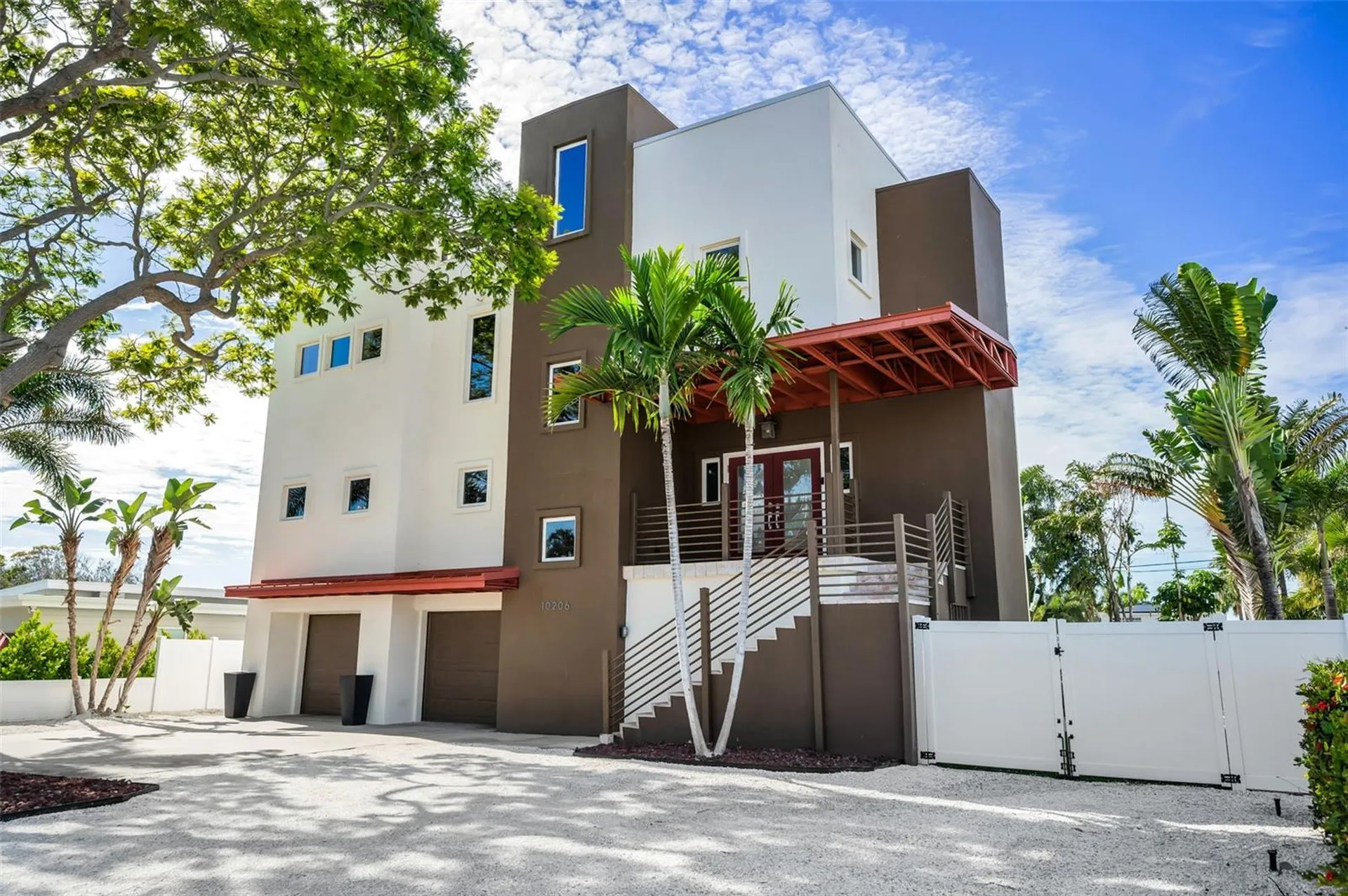 10206 4th Street E Treasure Island FL 33706