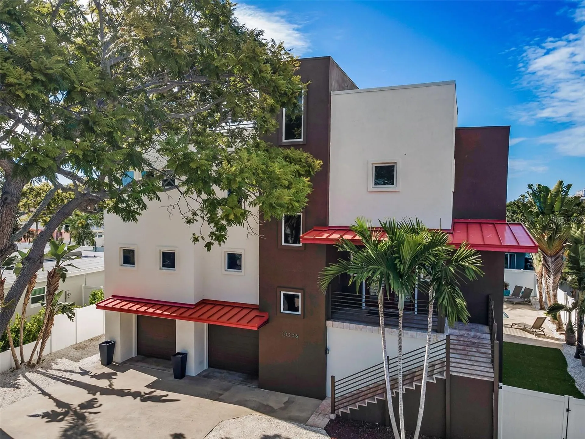 10206 4th Street E Treasure Island FL 33706