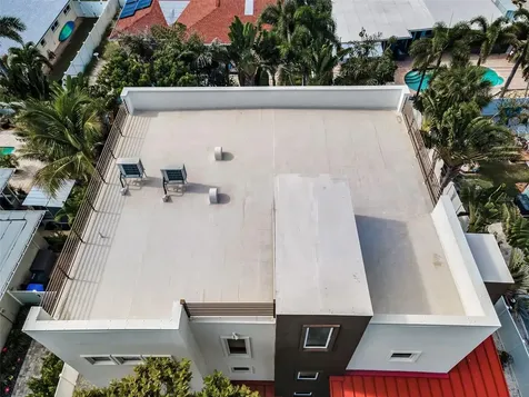 10206 4th Street E Treasure Island FL 33706