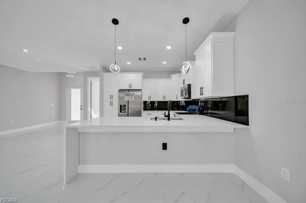 2915 6th Street SW Lehigh Acres FL 33976