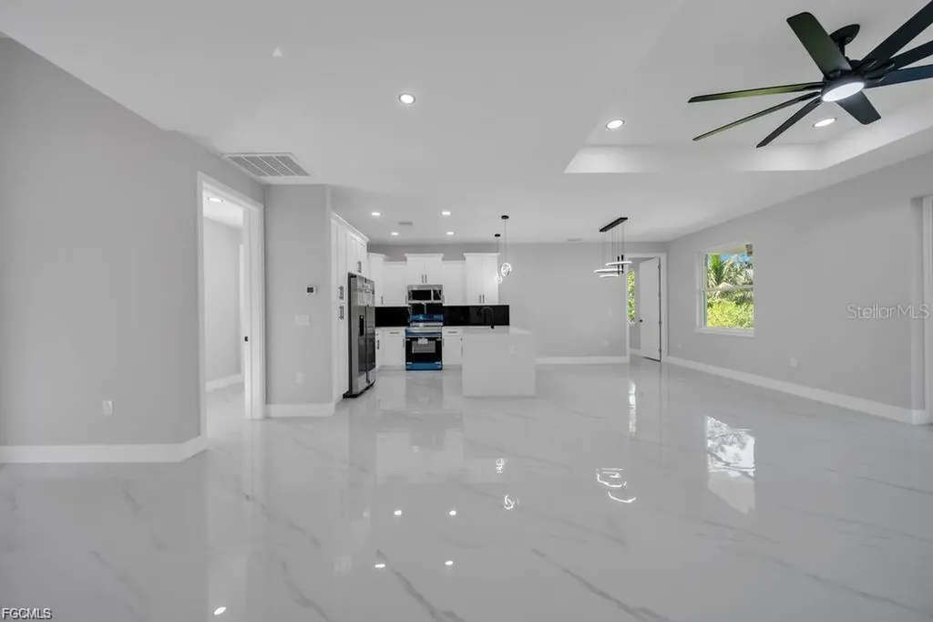 2915 6th Street SW Lehigh Acres FL 33976