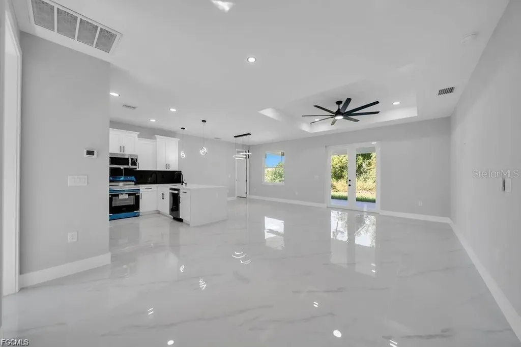 2915 6th Street SW Lehigh Acres FL 33976