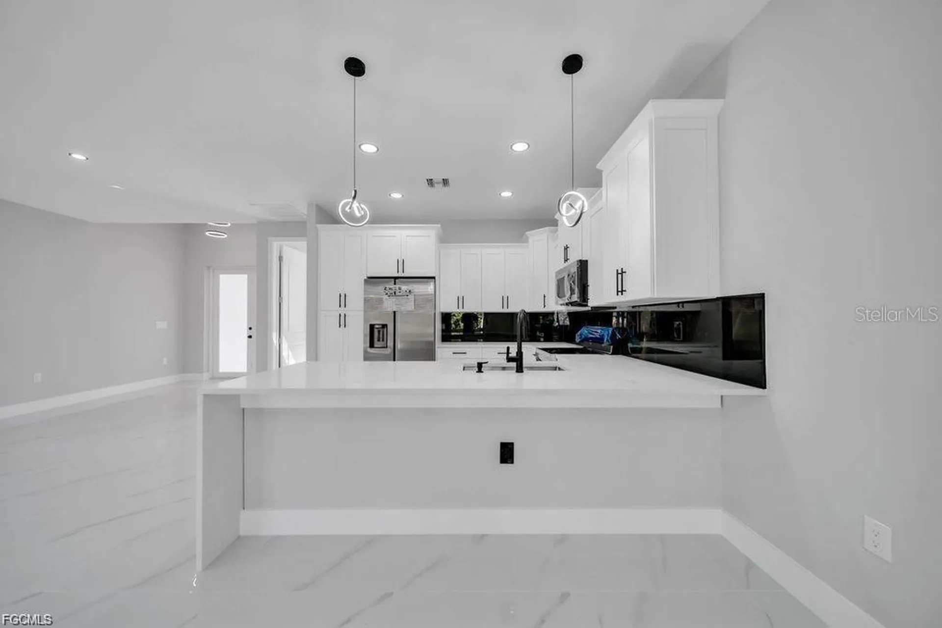 2915 6th Street SW Lehigh Acres FL 33976