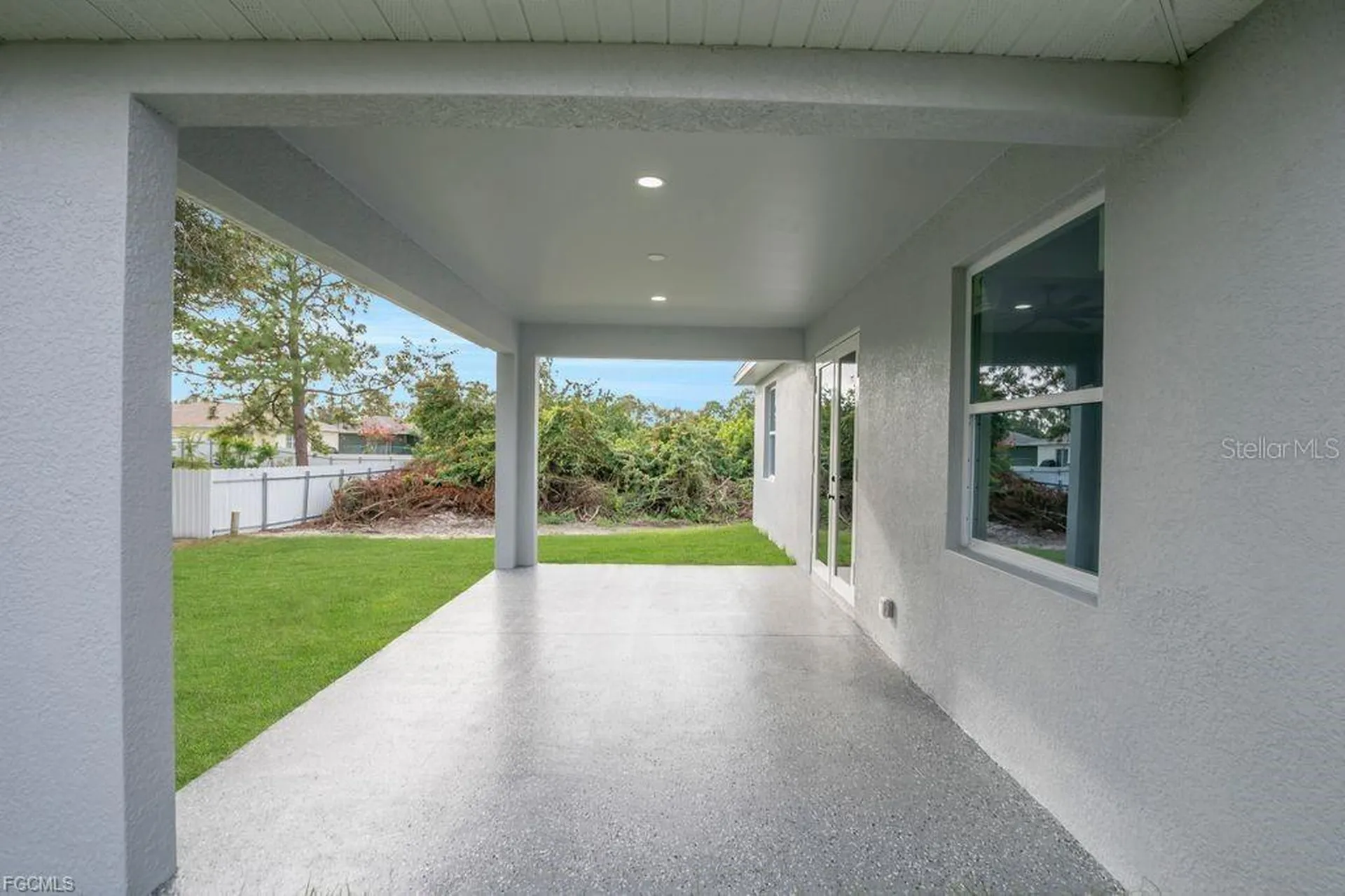 2915 6th Street SW Lehigh Acres FL 33976