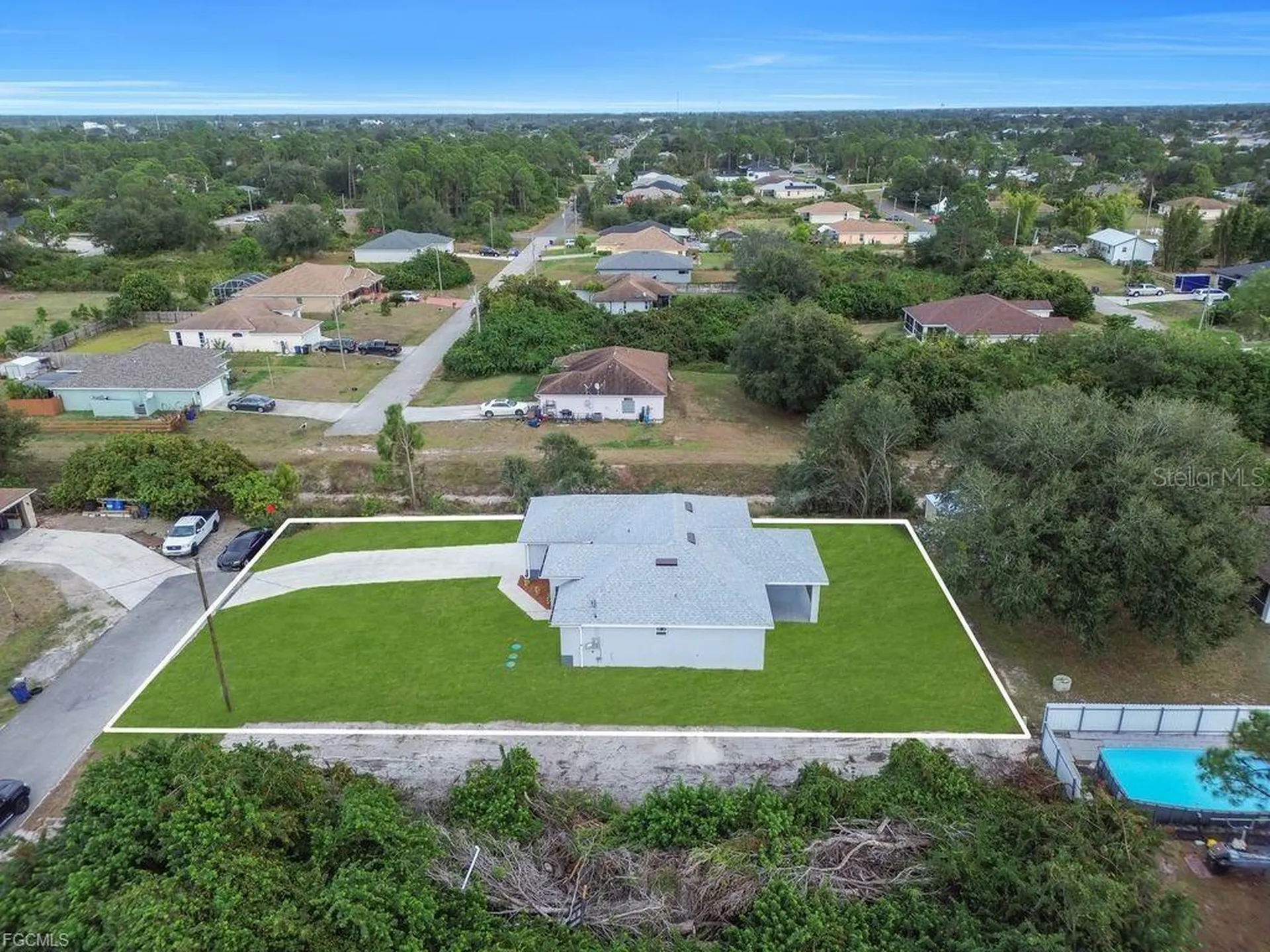 2915 6th Street SW Lehigh Acres FL 33976