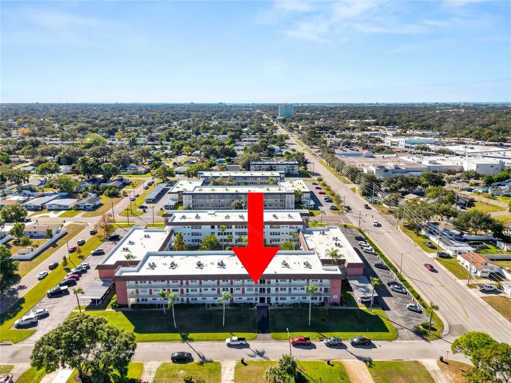 5728 14th Avenue N St Petersburg FL 33710