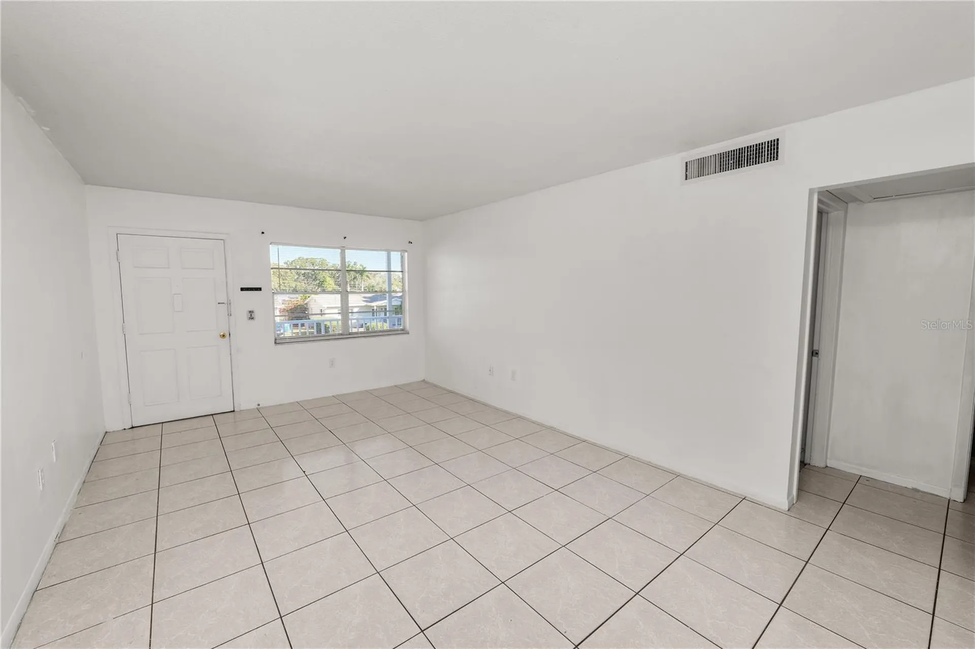 5728 14th Avenue N St Petersburg FL 33710