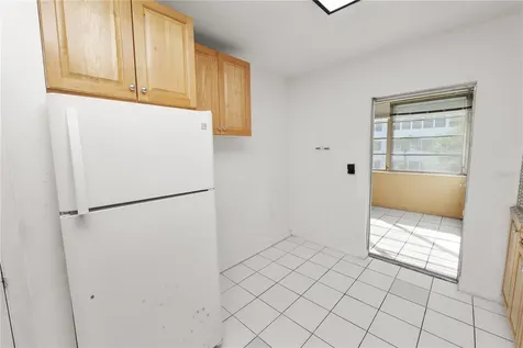 5728 14th Avenue N St Petersburg FL 33710