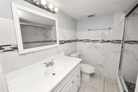 5728 14th Avenue N St Petersburg FL 33710