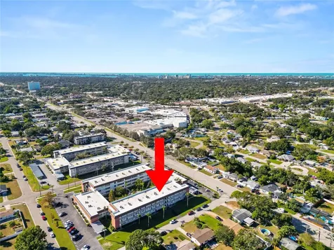 5728 14th Avenue N St Petersburg FL 33710