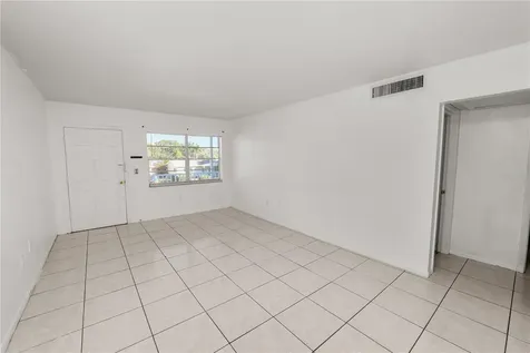 5728 14th Avenue N St Petersburg FL 33710