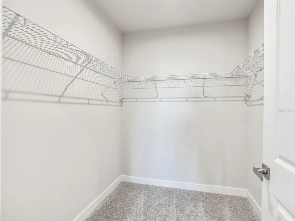 1205 Port Blue Way Lady Lake FL 32159