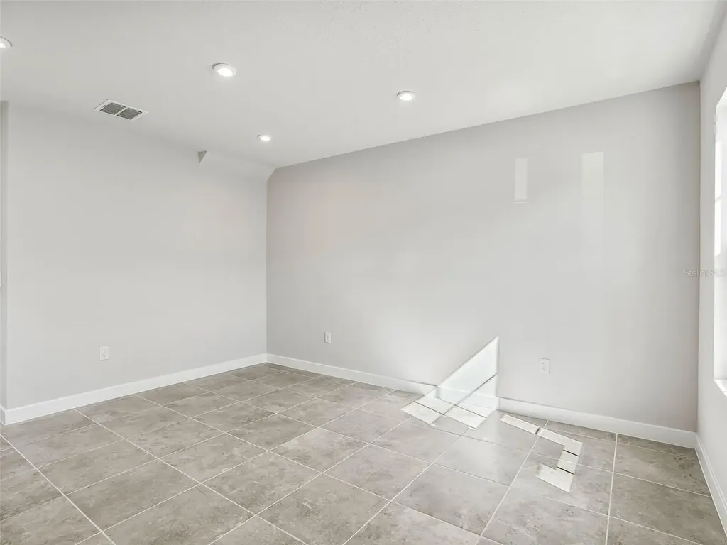 1205 Port Blue Way Lady Lake FL 32159