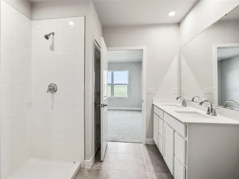 1205 Port Blue Way Lady Lake FL 32159