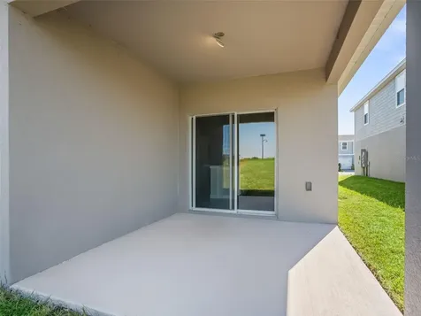 1205 Port Blue Way Lady Lake FL 32159