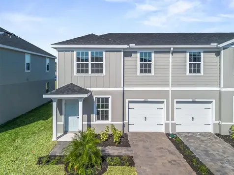 1205 Port Blue Way Lady Lake FL 32159