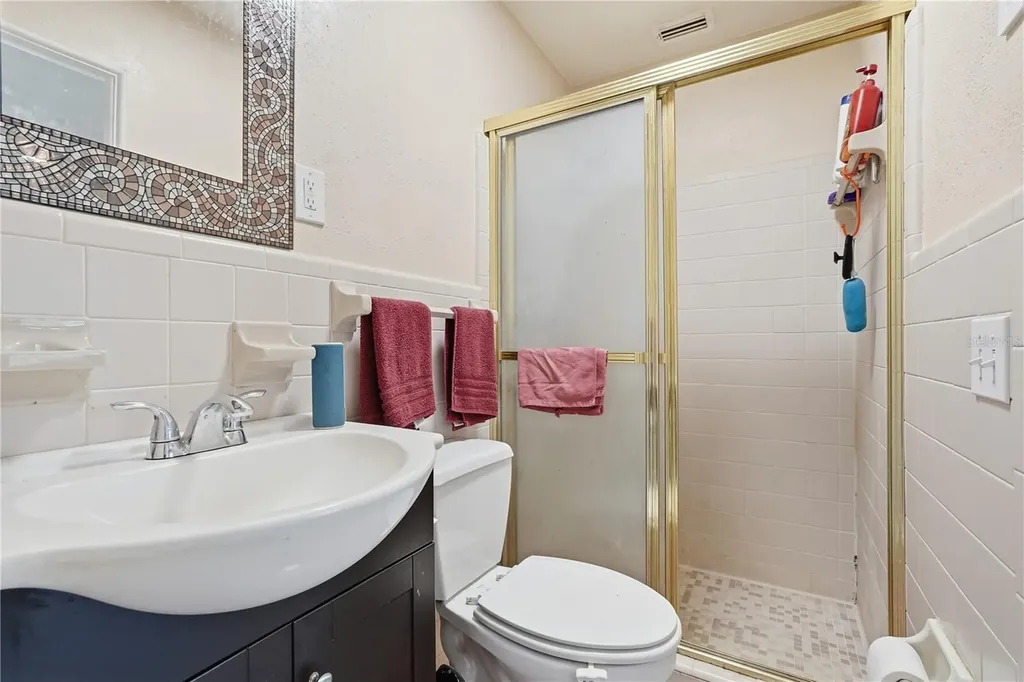 940 Orangeview Drive Largo FL 33778