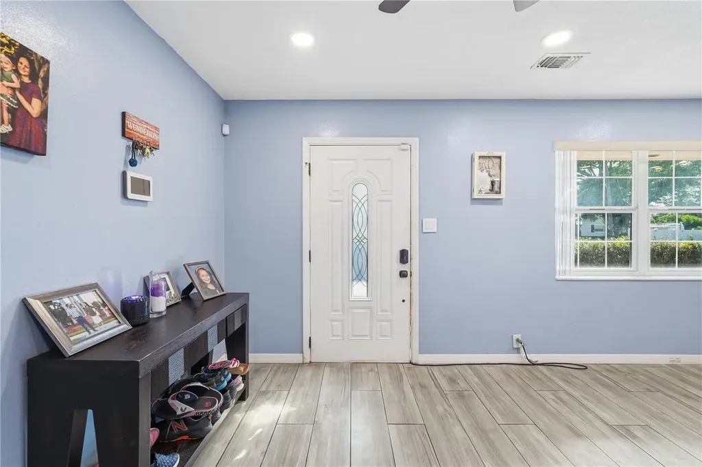940 Orangeview Drive Largo FL 33778