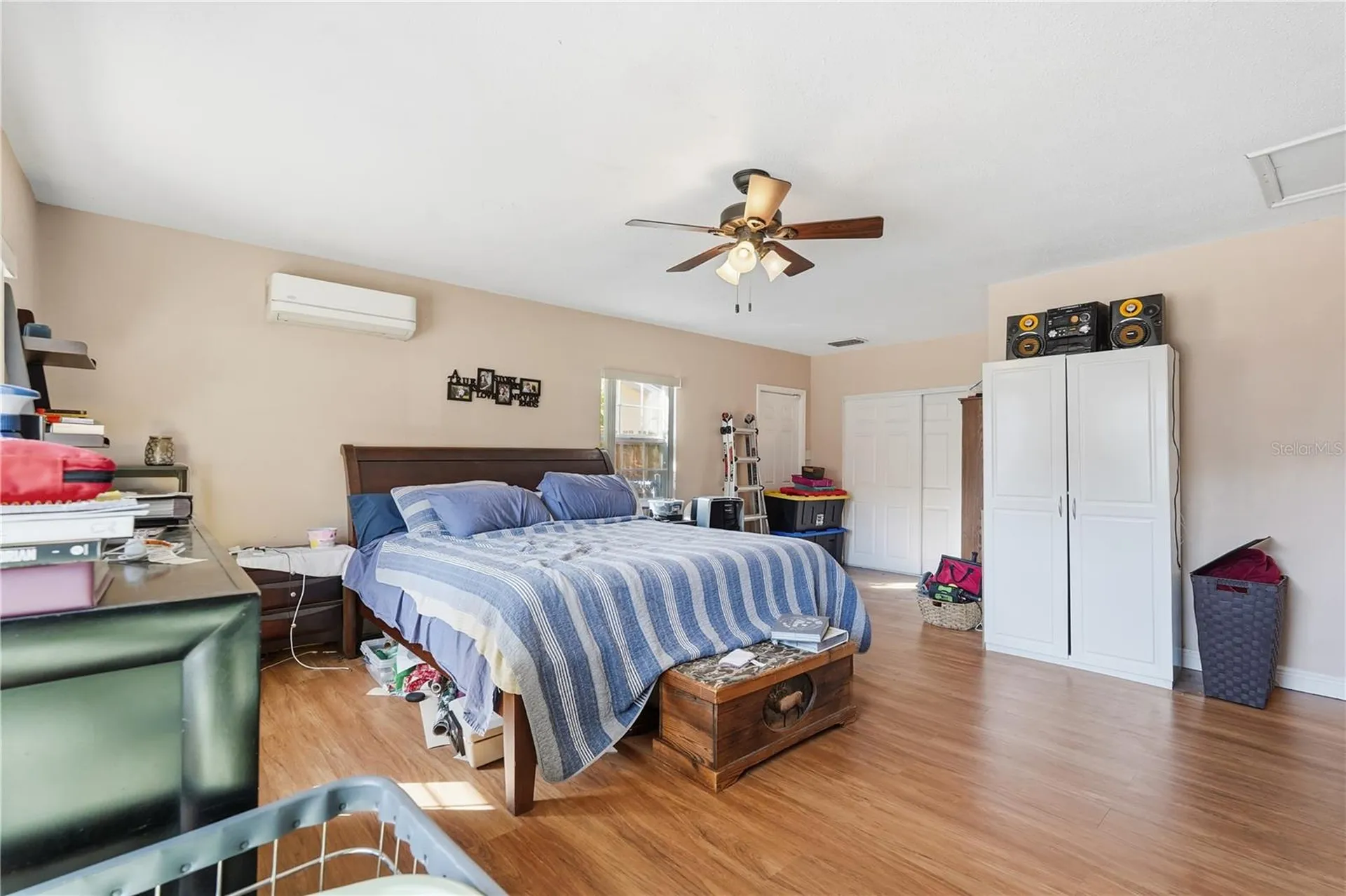 940 Orangeview Drive Largo FL 33778