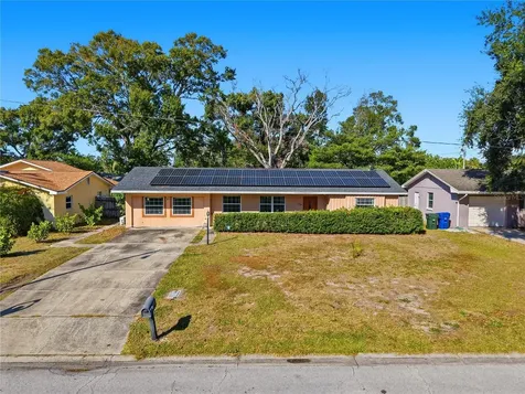 940 Orangeview Drive Largo FL 33778